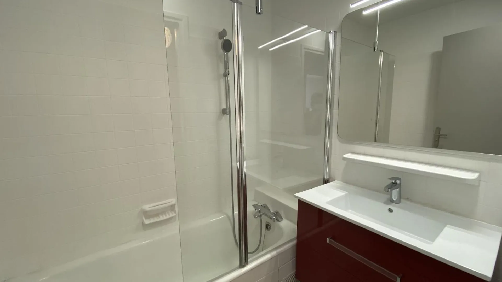Maison De Ville 5 Chambres A Lorient Avec Jardinet Et Garage, Proche Centre, 10 Couchages, Wifi - Fr-1-349-152 0*,  فرنسا